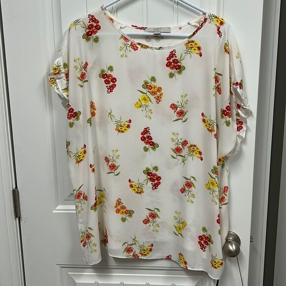 LOFT Plus Short Sleeve Floral Mixed Media Top Size 16/18 - Picture 1 of 4